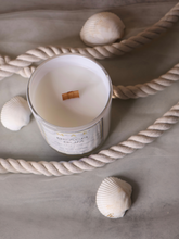 Cargar imagen en el visor de la galería, Beach Bum Candle